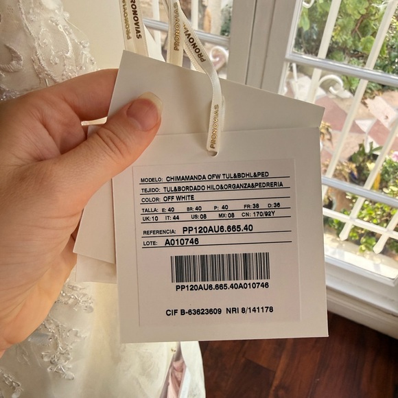 NWT Pronovia Wedding Dress - Picture 2 of 14